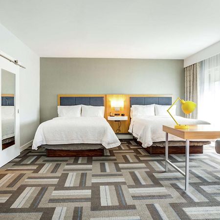 Hampton Inn & Suites Boston/Waltham Zewnętrze zdjęcie