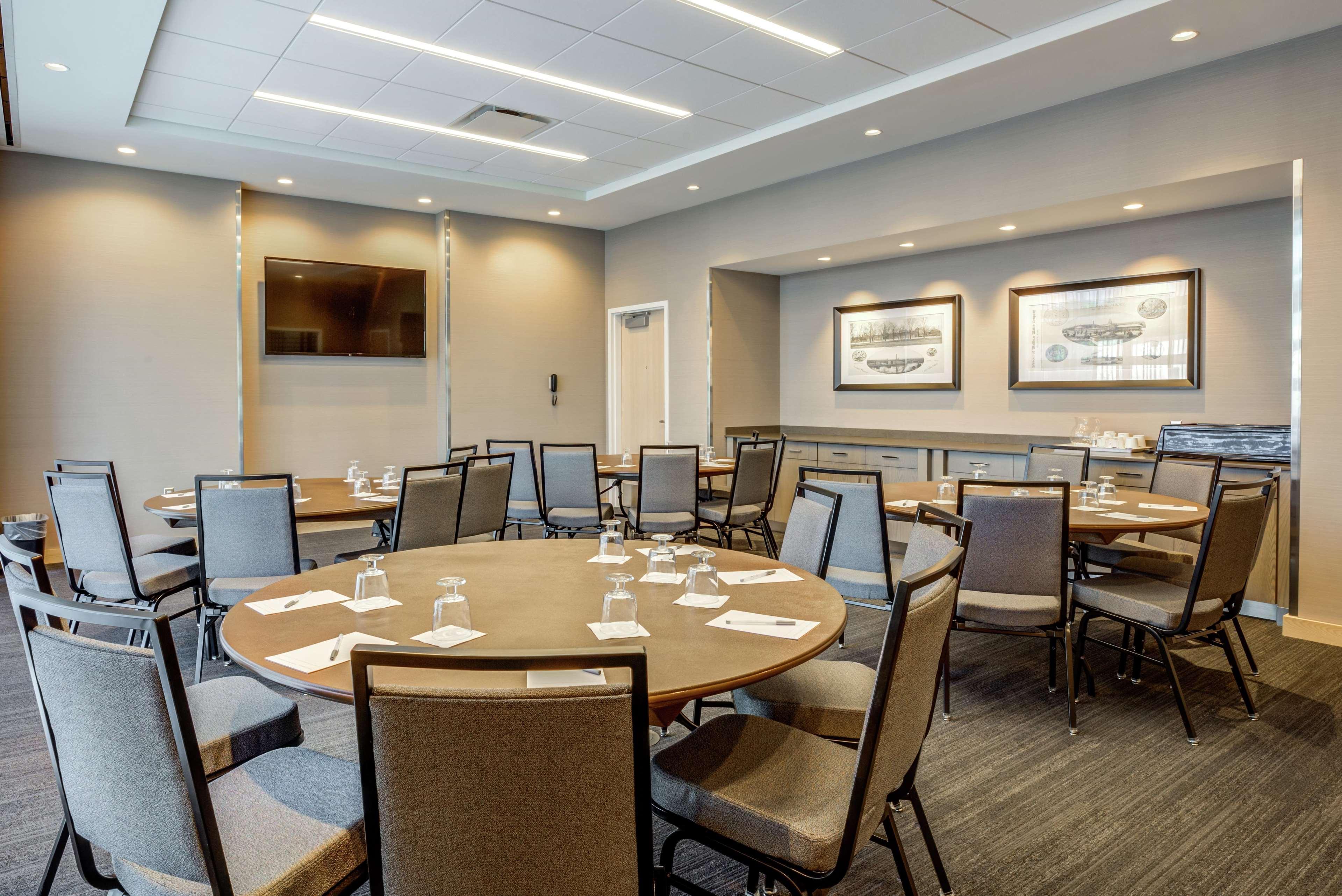 Hampton Inn & Suites Boston/Waltham Zewnętrze zdjęcie