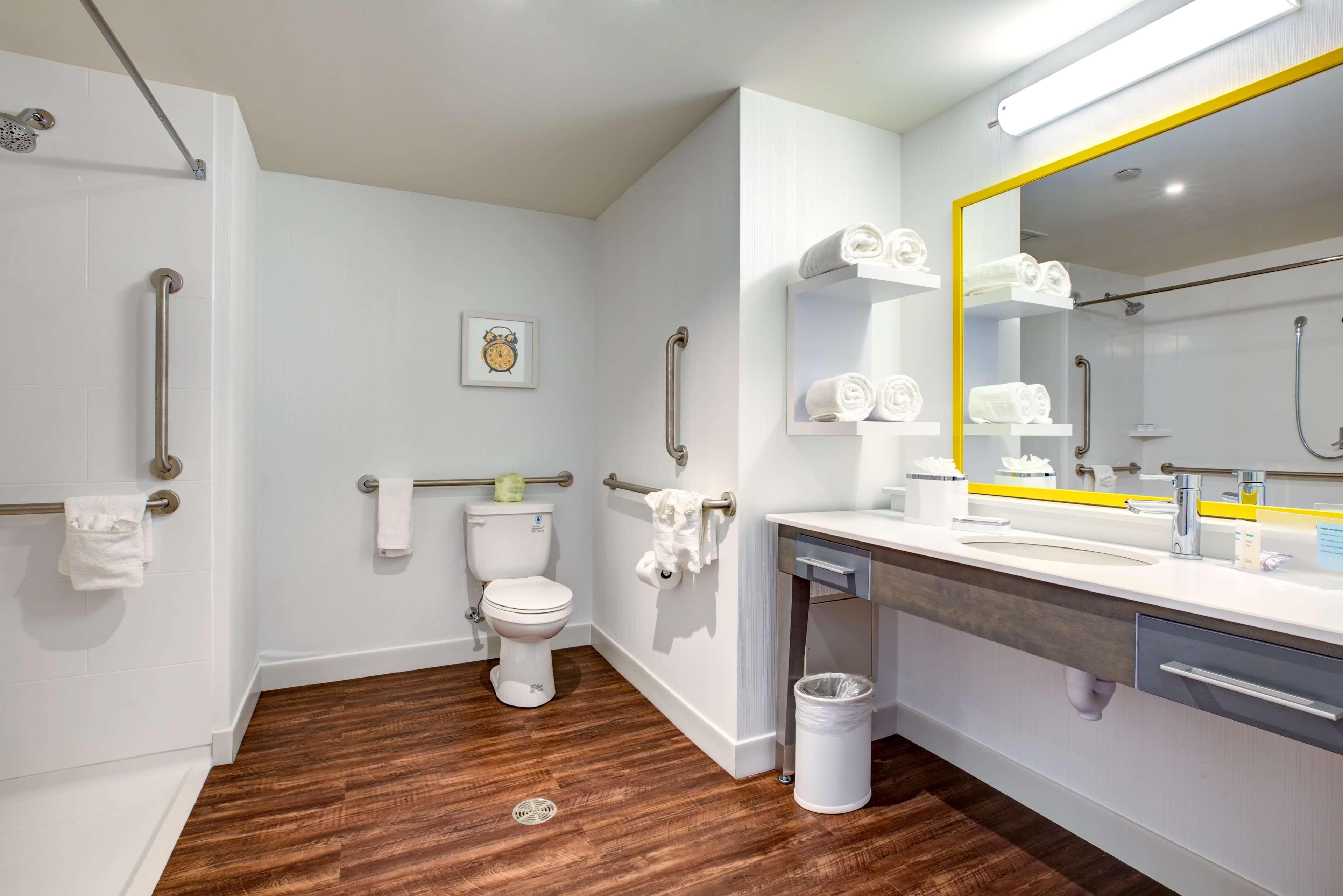 Hampton Inn & Suites Boston/Waltham Zewnętrze zdjęcie