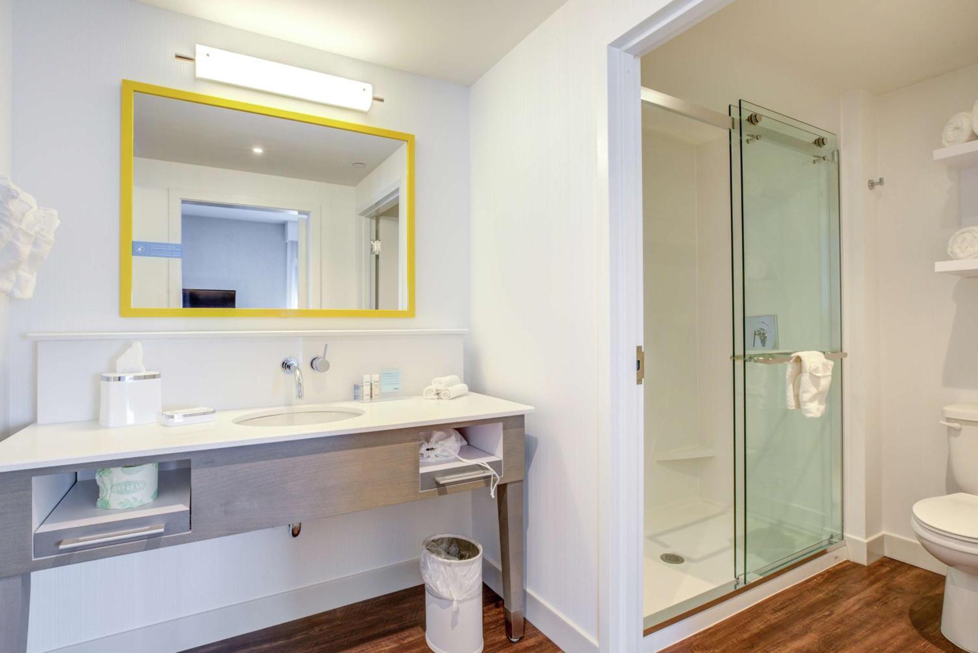 Hampton Inn & Suites Boston/Waltham Zewnętrze zdjęcie