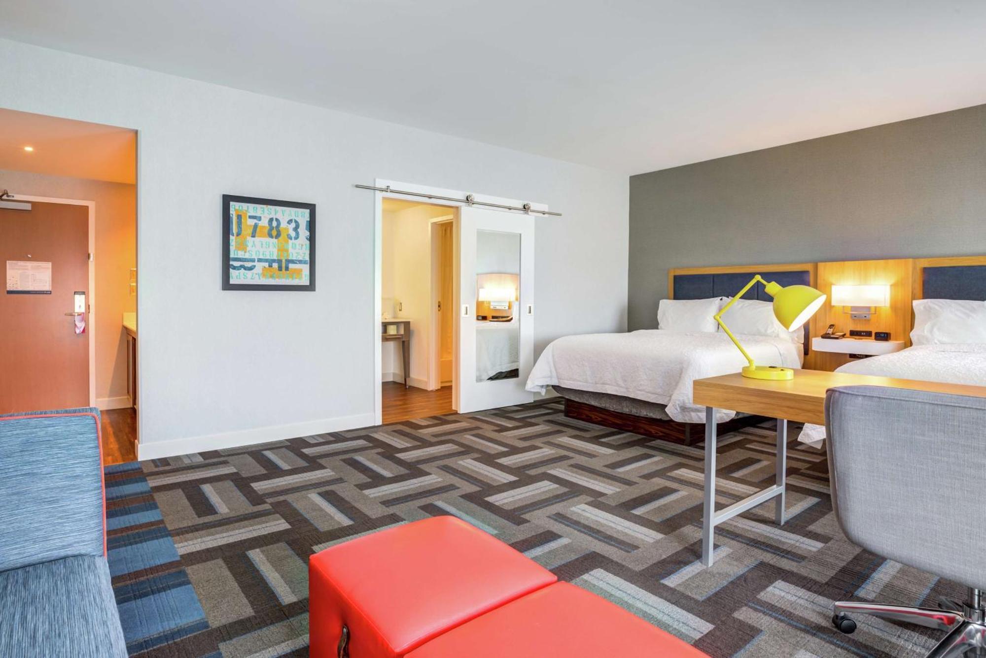 Hampton Inn & Suites Boston/Waltham Zewnętrze zdjęcie