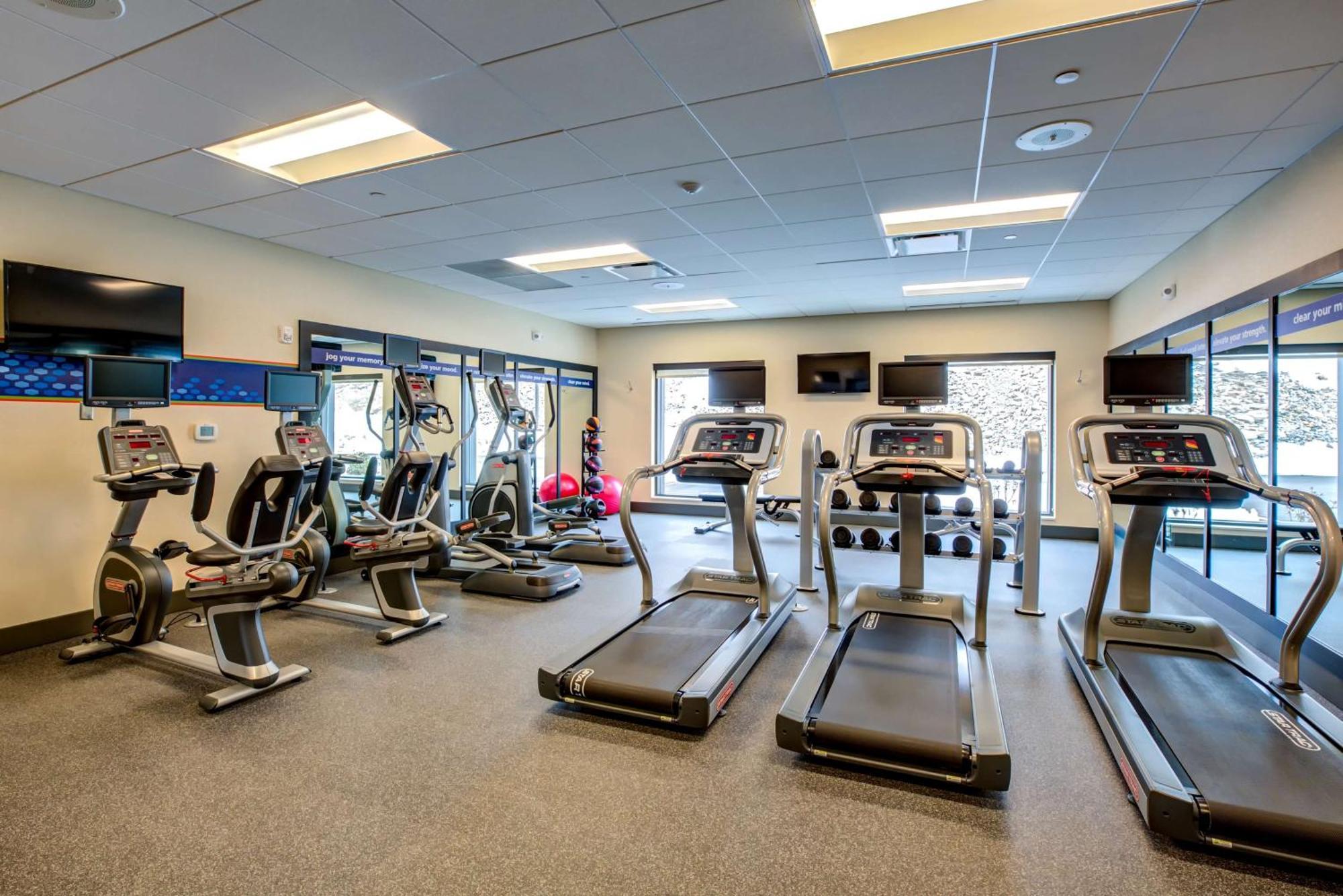 Hampton Inn & Suites Boston/Waltham Zewnętrze zdjęcie